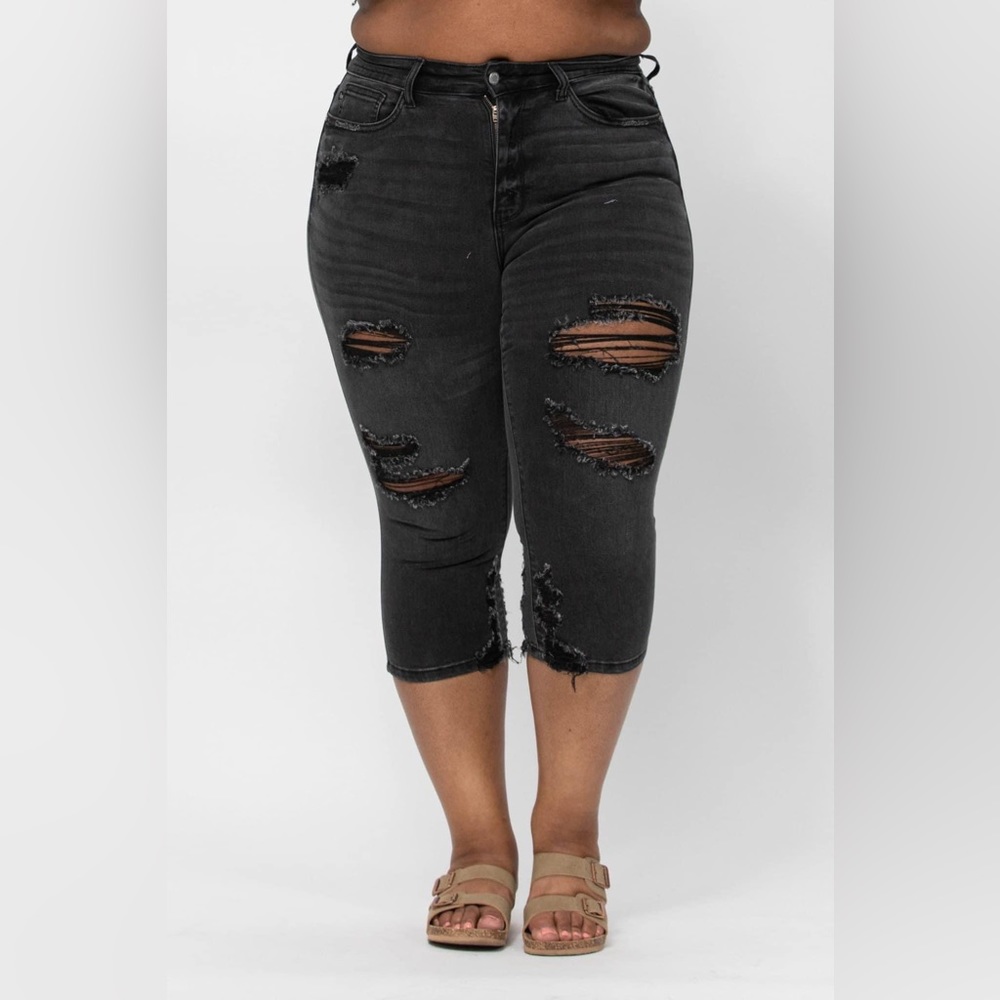 Judy Blues black capris.